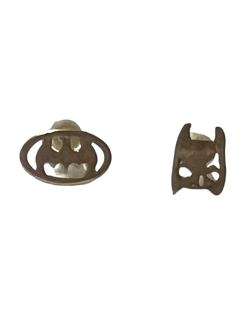 Francesca’s gold-toned Batman brushed studs